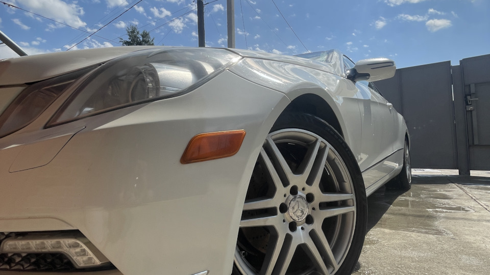 Mercedes-Benz E-Class Coupe E350 White