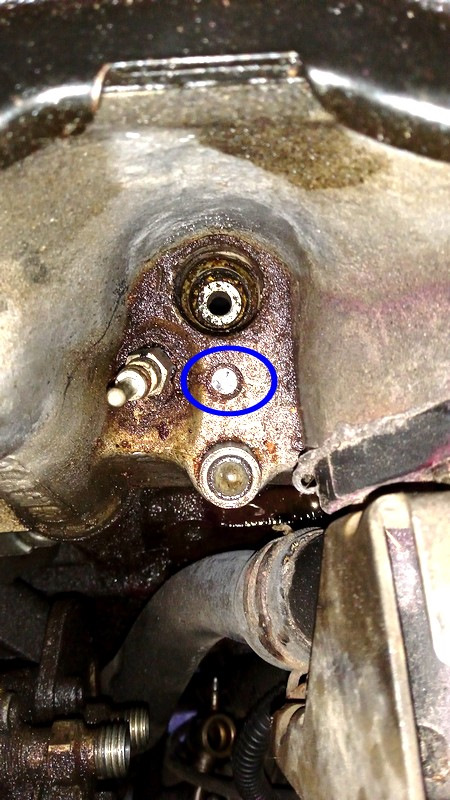 Солярка пошла в поддон — Ford Galaxy (Mk I), 1,9 л, 1999 года | своими ...