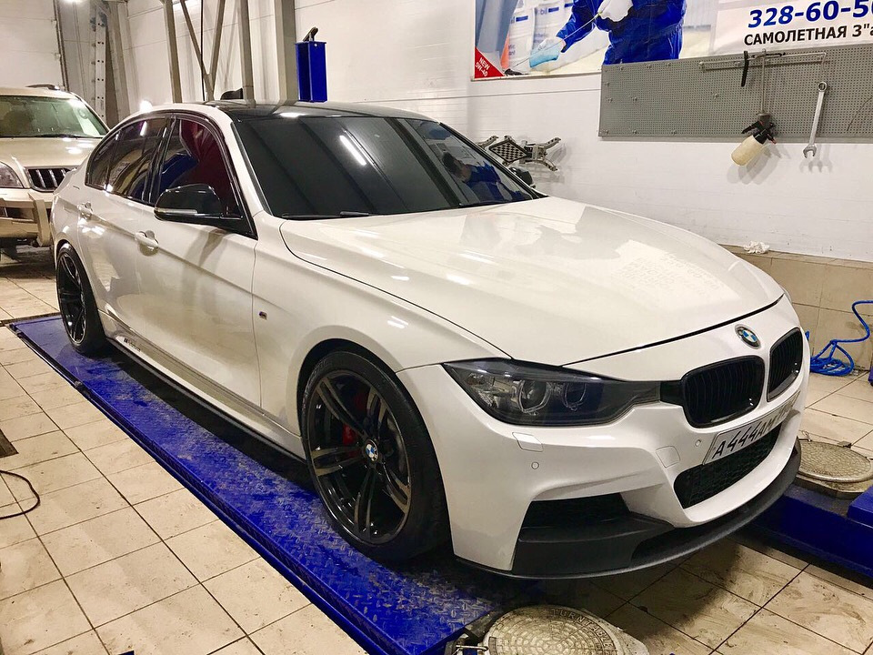 Bmw f30 m performance. Bmw 5 2021 m performance. F performance. Лексус rc f gt3. Bmw 340 f30 m performance.