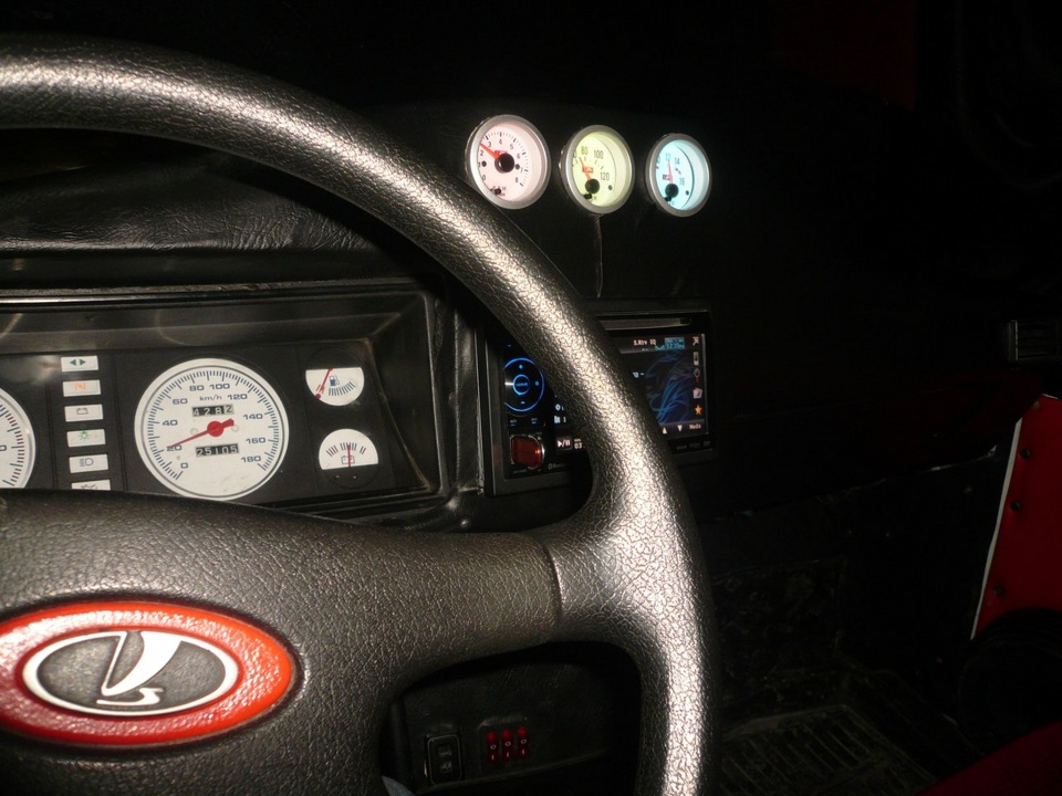 Дополнительные датчики Auto Gauge — Lada 21074, 9,9 л, 2002 года ...