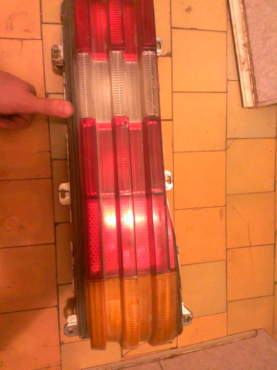 Задние фары разбор и устройство — Mercedes-Benz W123, 2 л, 1979 года ...