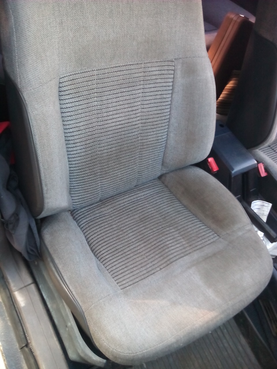 Чистка салона Ванишем! — Peugeot 405, 1,9 л, 1989 года | мойка | DRIVE2