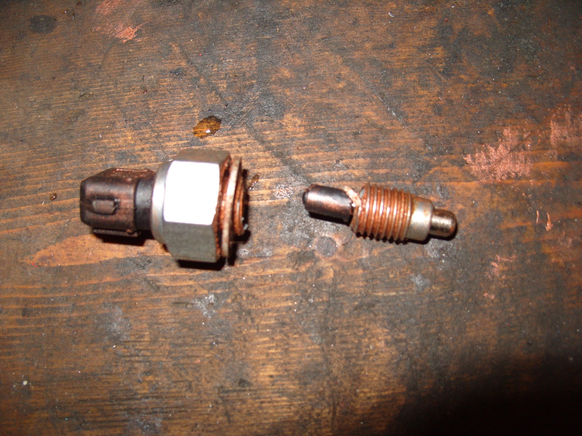 Датчик скорости сенс 1. Faw b50 датчик гидроусилителя. Ока сеаз 11116 датчик температуры охлаждающей жидкости. От чего подходит датчик. Датчик давления масла гур rover 75.