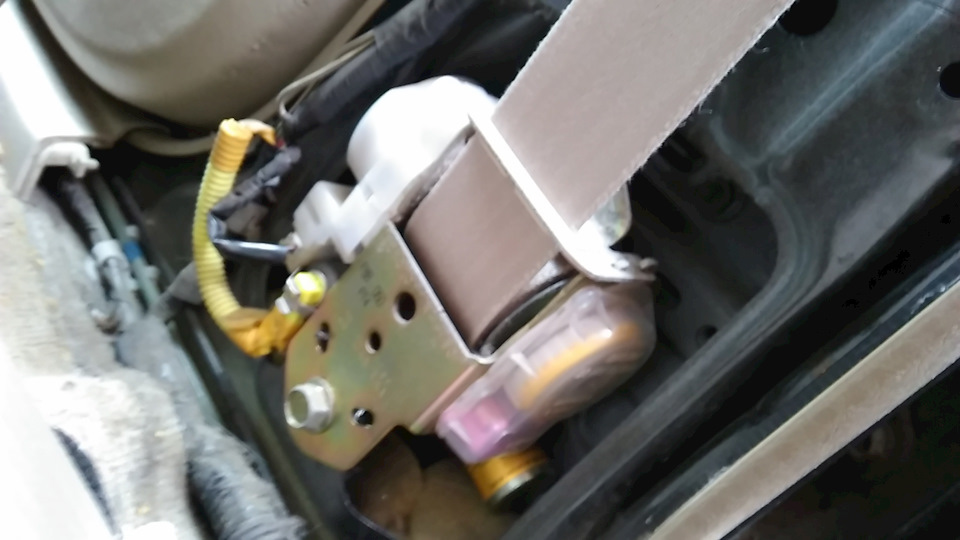 Восстановление ремней безопасности — Toyota Harrier (1G), 2,2 л, 1998 ...