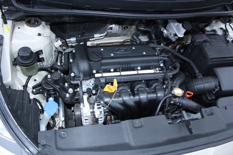 Двигатель на хендай солярис 1.6 цена. ДВС Hyundai Solaris 1.6. Hyundai Solaris 2014 двигатель. Мотор Хендай Солярис 1.6. Хундай Солярис 1 4 двигатель.