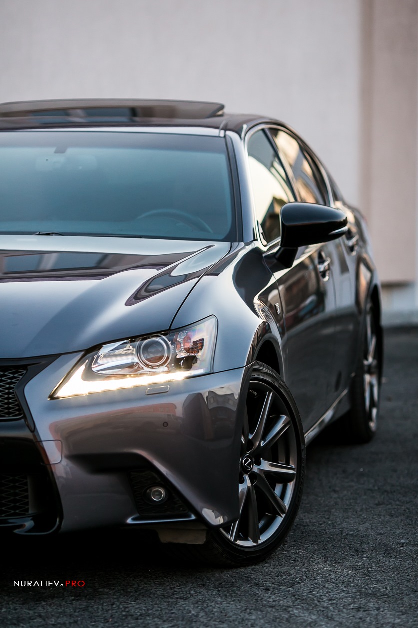 Lexus GS 350 на телефон