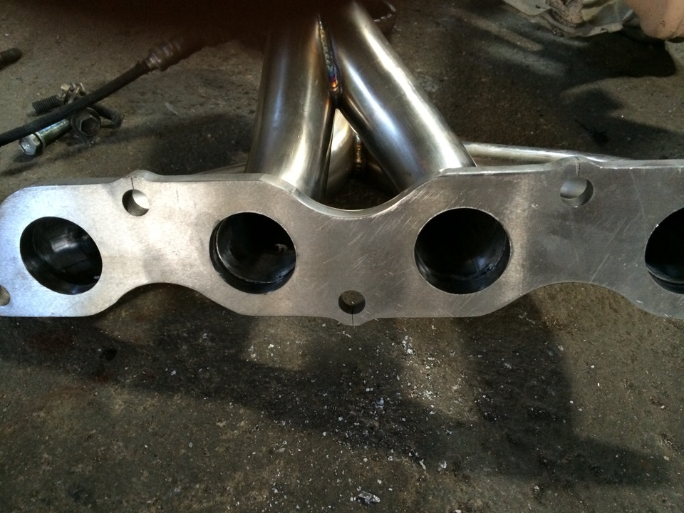 Замена выхлопного коллектора — Toyota Belta, 1,5 л, 2011 года ...