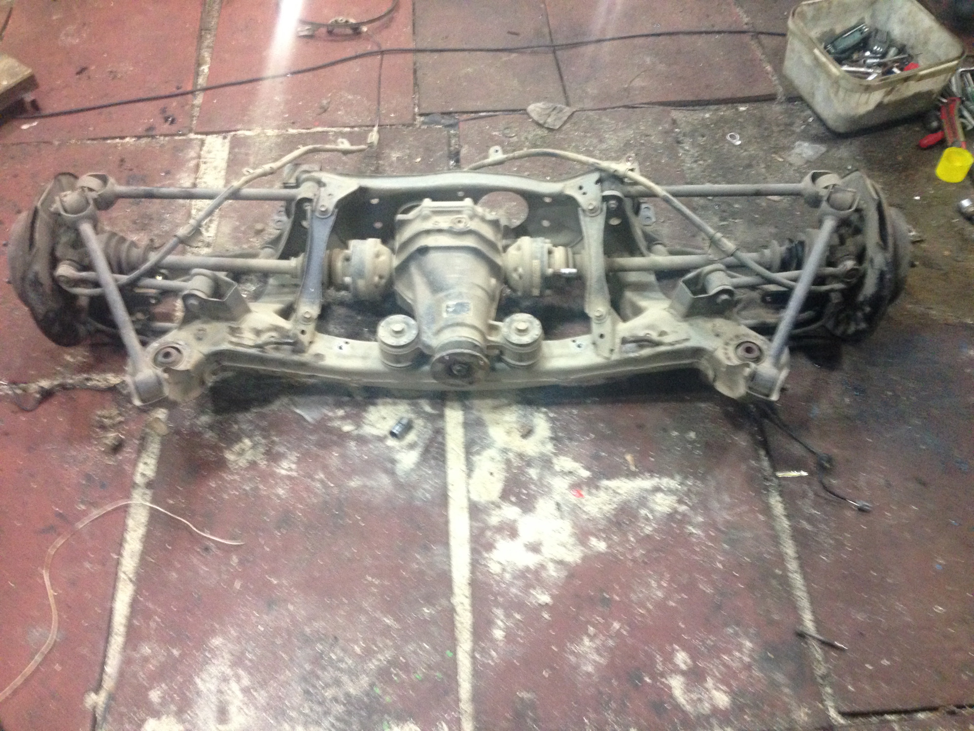 Подвеска тойота чайзер 100. Тойота чайзер 90 передняя подвеска. Задняя подвеска чайзер 100. Подвеска chaser 100. Ходовка чайзер 100.