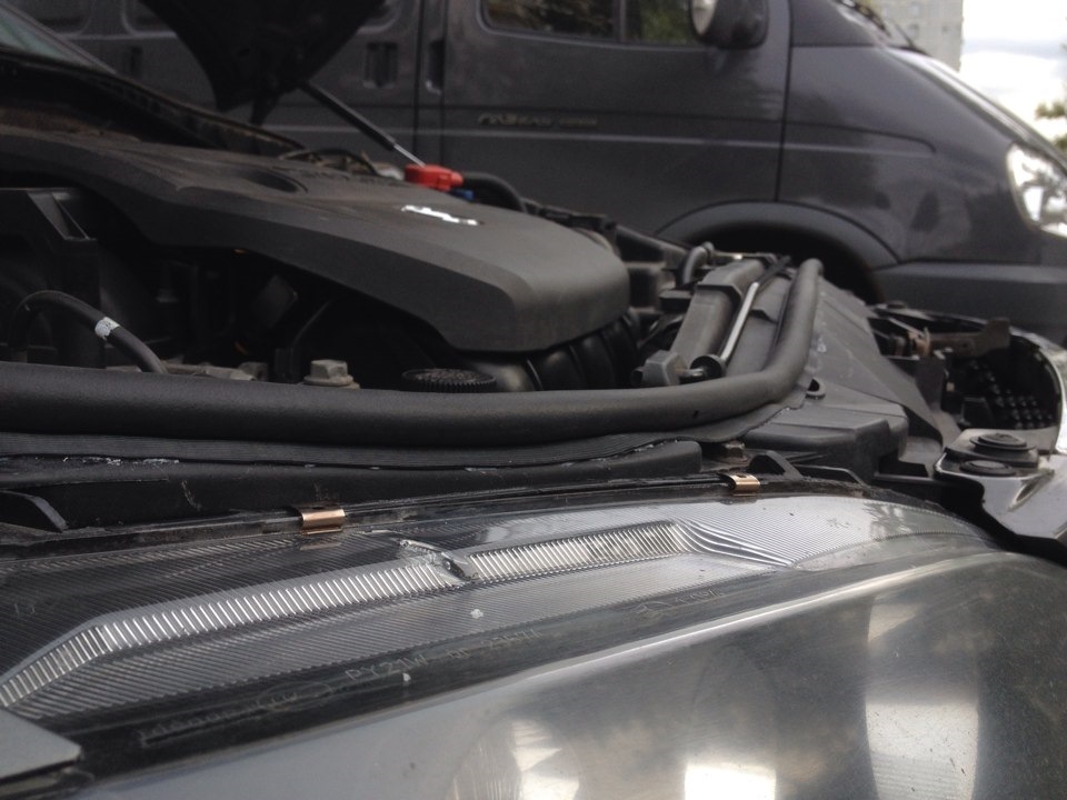 Дополнительный уплотнитель капота — Mazda 6 (1G) GG, 2 л, 2006 года ...