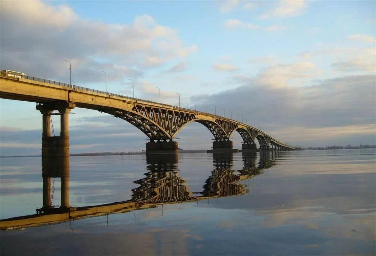 Энгельс мост через волгу. Автодорожный мост Саратов. Волга мост Саратов Энгельс. Саратовский мост с Энгельса.
