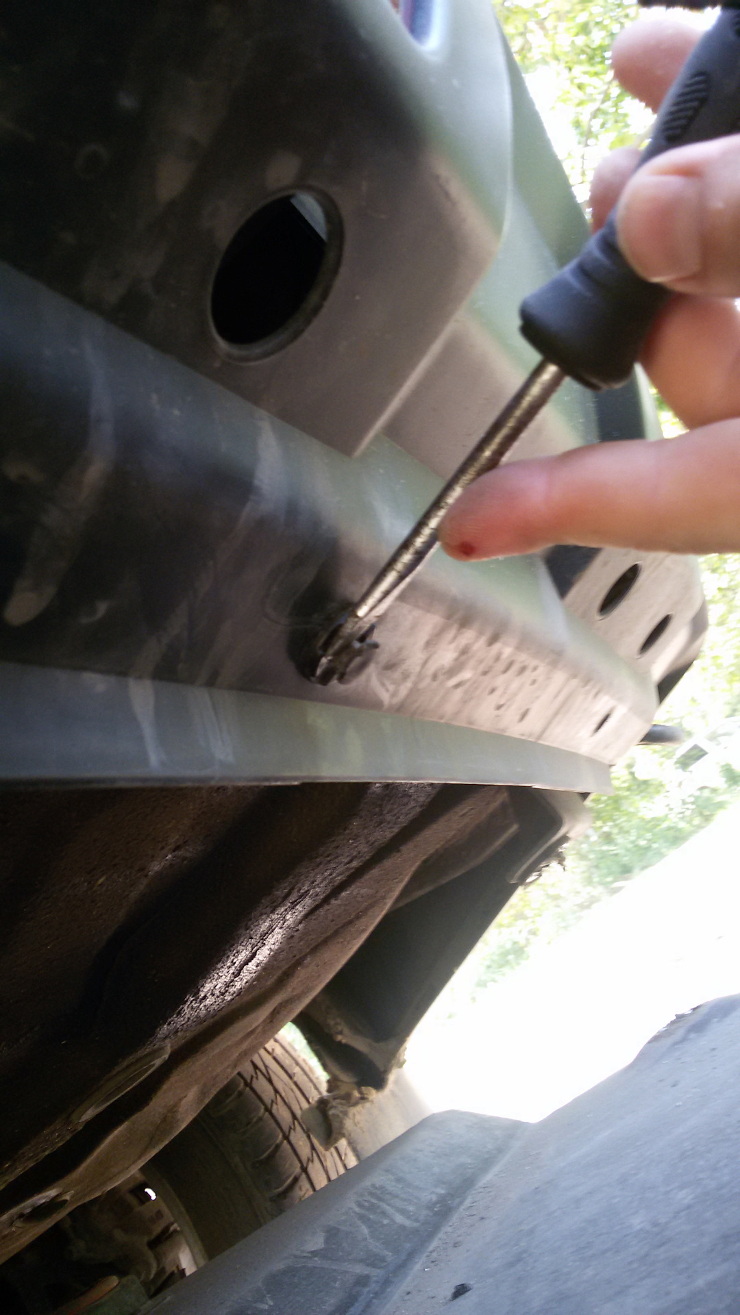 замена ламп ближнего света на ниссан хтрейл - YouTube