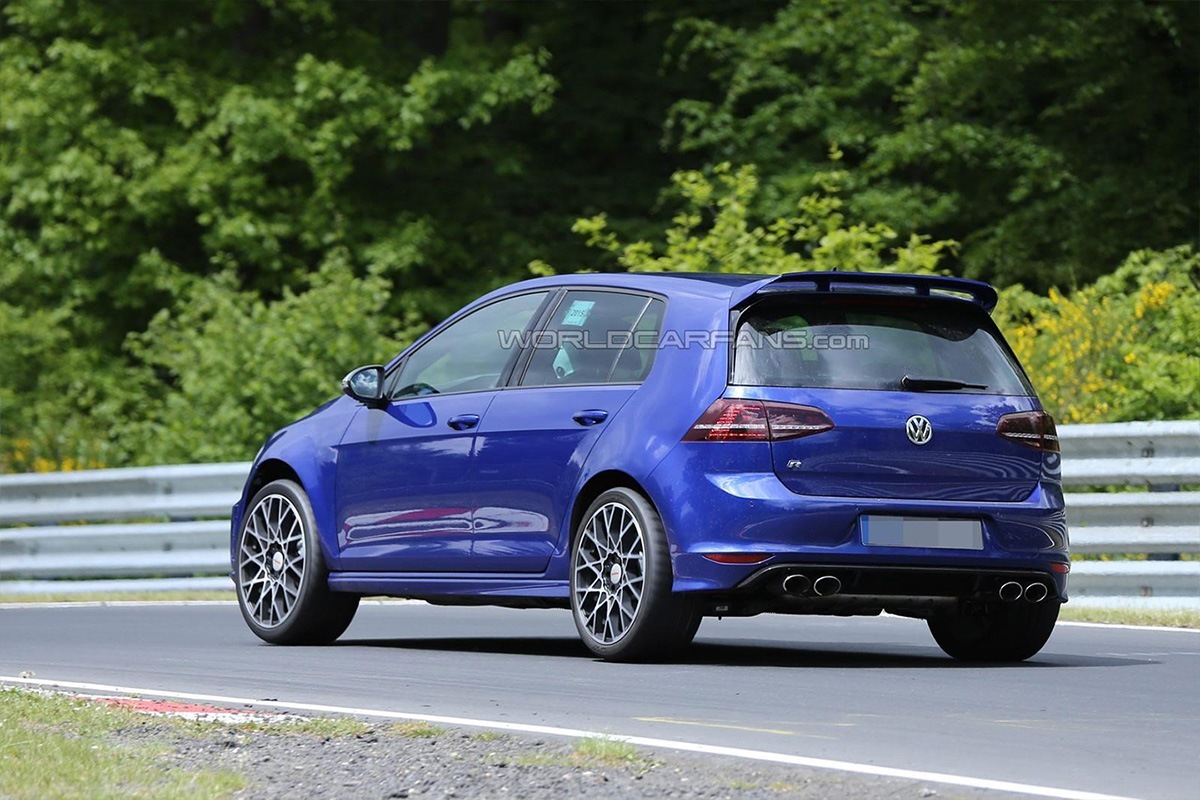 VW Golf 7 r400