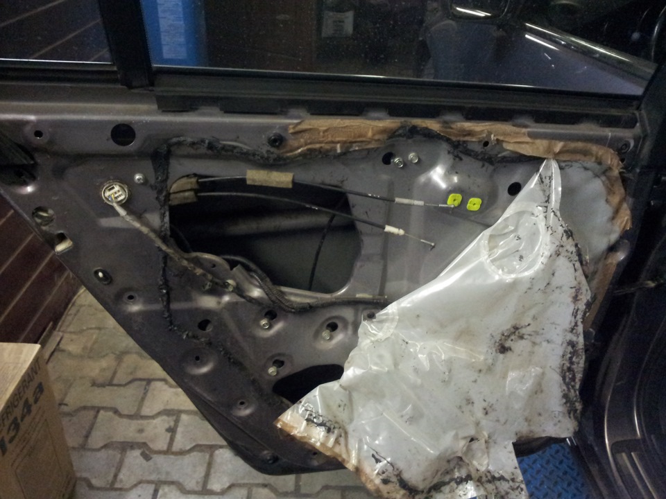 Задняя пассажирская дверь не открывалась изнутри! — Honda Legend (KB ...