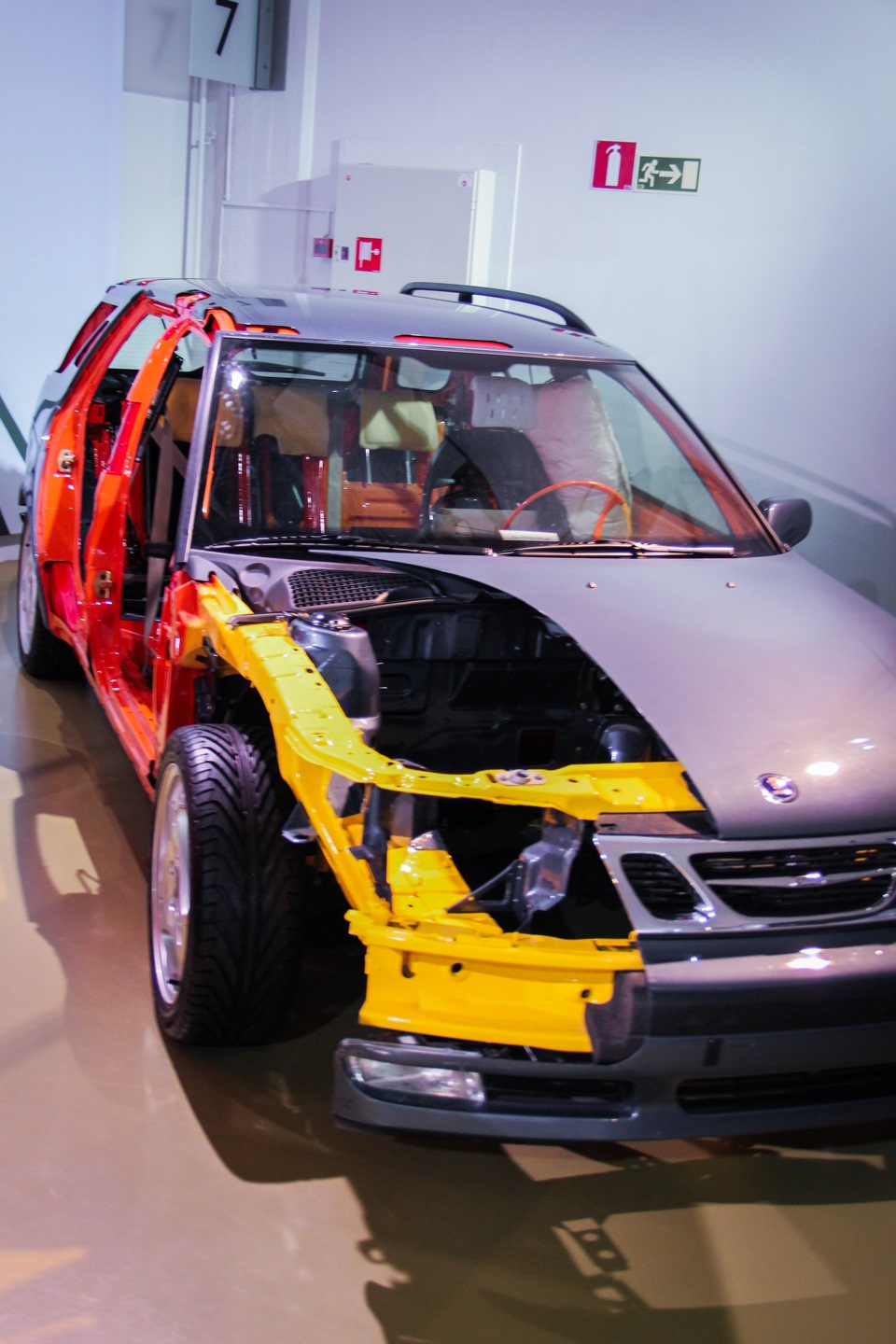 Музей Сааб в Тролльхеттан (часть 1) — Saab 9-3 (2G), 2,8 л, 2008 года ...