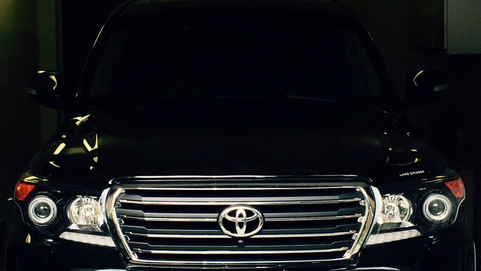 Фото крузака на аву Реалити-шоу "Успеть купить КРУЗАК" - Toyota Land Cruiser 200, 4,5 л, 2015 года п