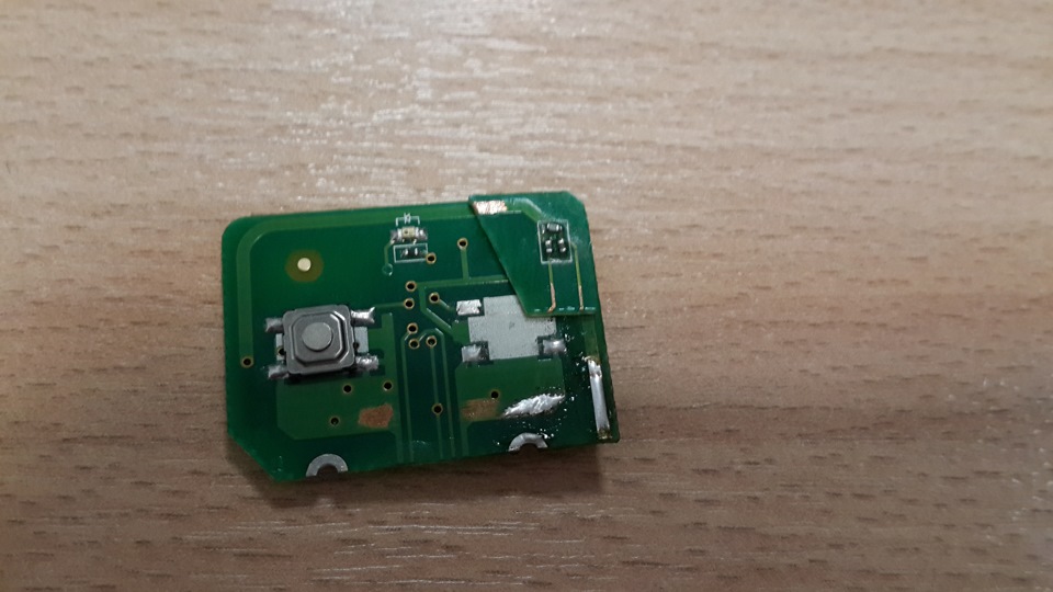 Вставляем брелок от сигнализации в выкидной ключ. Часть 2 — Mercedes ...