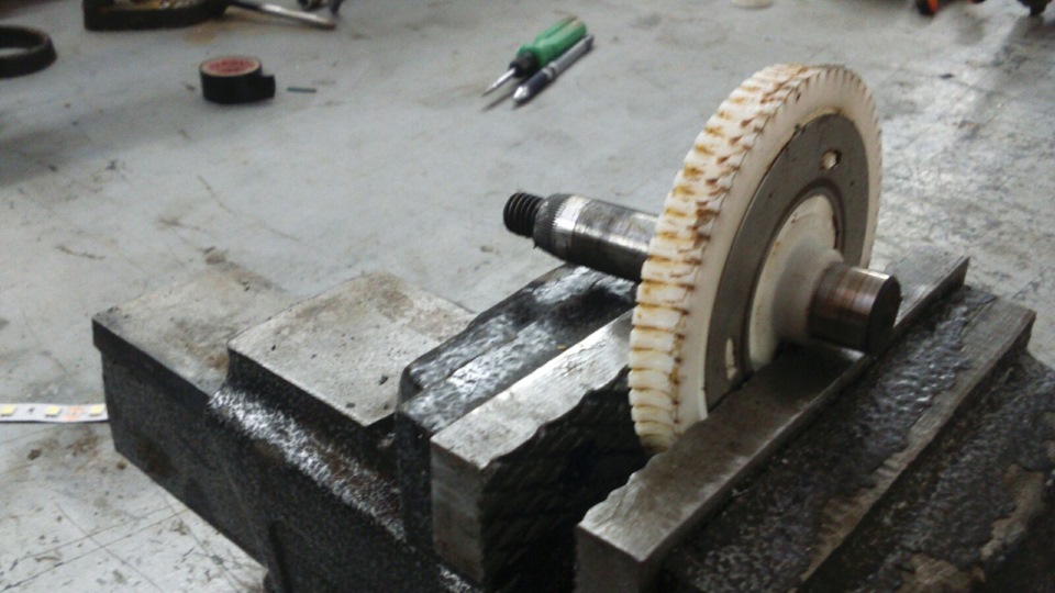 Сломался привод дворников. — Сообщество «Chrysler Club» на DRIVE2