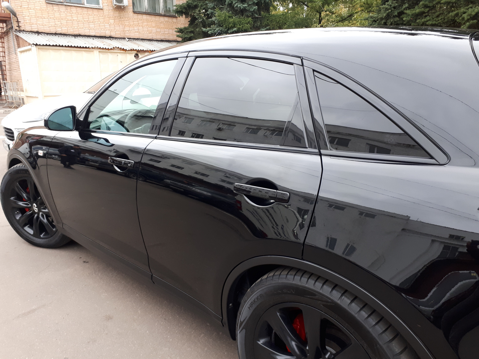 Антихром ng. Черные молдинги на весту на бампер. Антихром ng. Антихром ng. Vw touareg антихром.