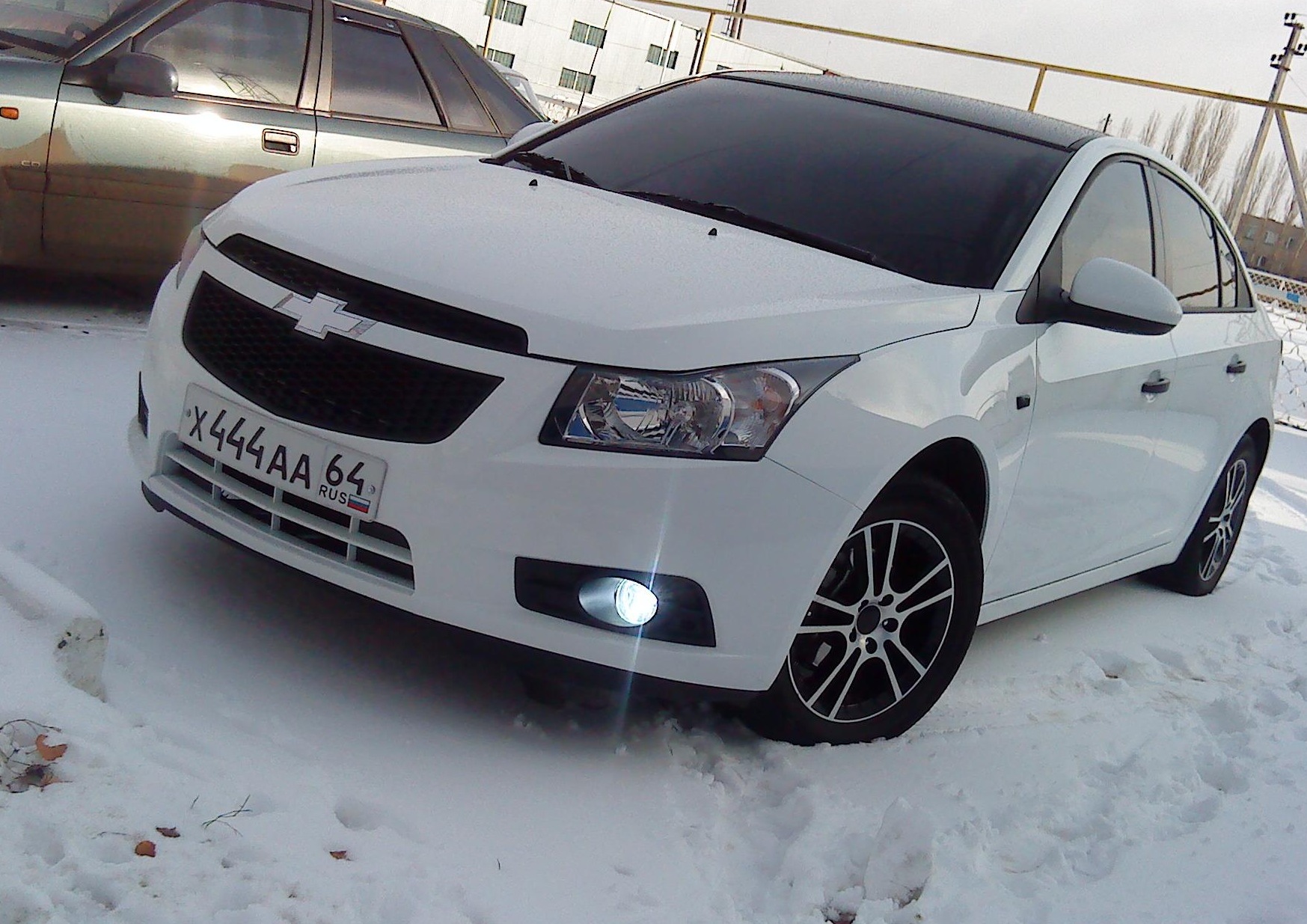 Рамки под номер на помойку! — Chevrolet Cruze (1G), 1,6 л, 2010 года |  тюнинг | DRIVE2