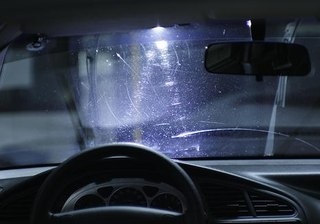 Чем убрать жир со стекла авто. Смотреть фото Чем убрать жир со стекла авто. Смотреть картинку Чем убрать жир со стекла авто. Картинка про Чем убрать жир со стекла авто. Фото Чем убрать жир со стекла авто