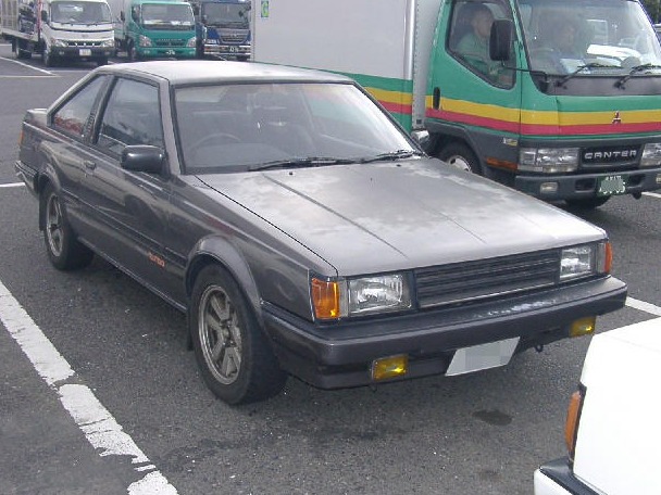 2 Toyota Carina 15 1982