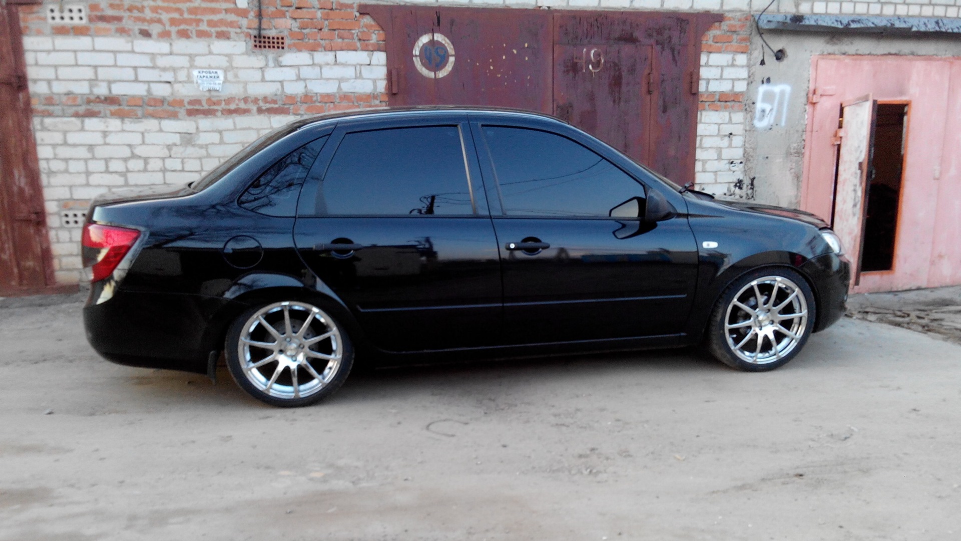 Lada Гранта 1.6 бензиновый 2012 | ~Black Pandora~ на DRIVE2