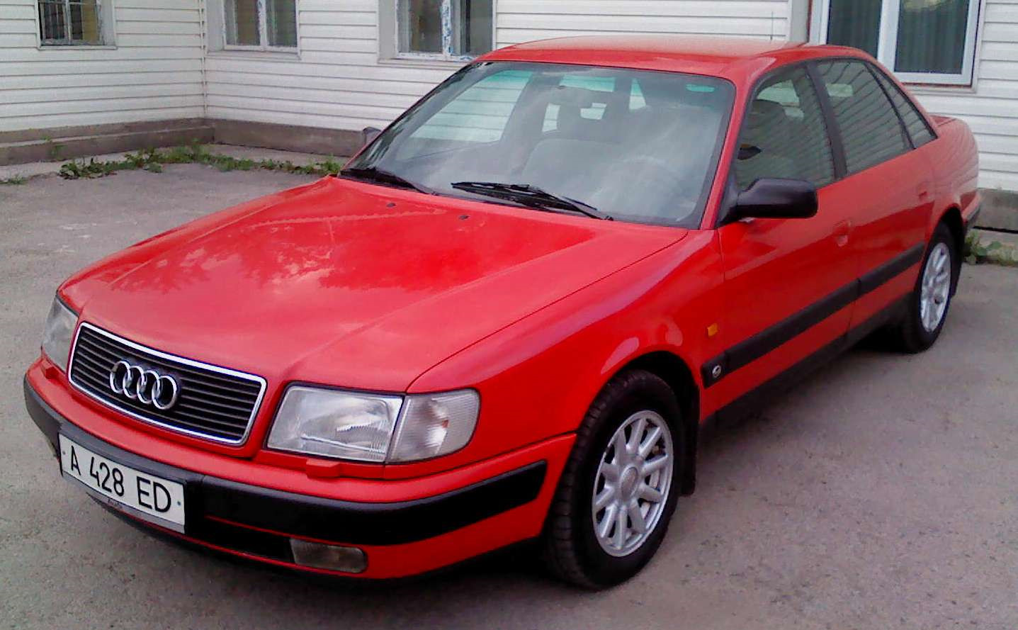Купить ауди с4 москве. Audi 100 c4 Red. Ауди 100 с4. Ауди 100 с4 красная. Ауди 100 в 45 кузове красная.