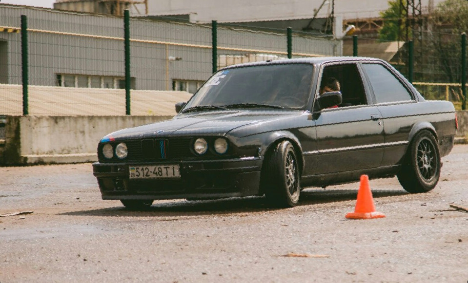 Фото в бортжурнале BMW 3 series Coupe (E30)
