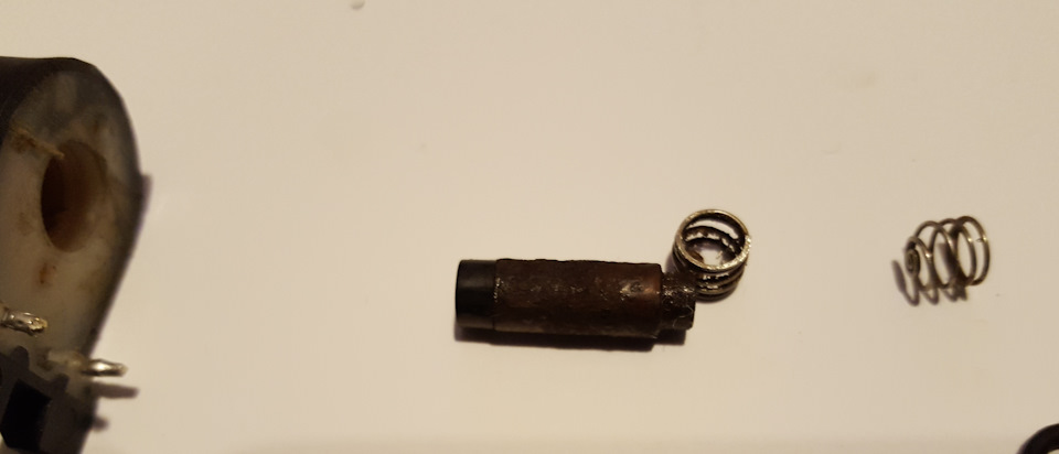 Тут видно что ржавеет и что необходимо отполировать — FIAT Scudo II