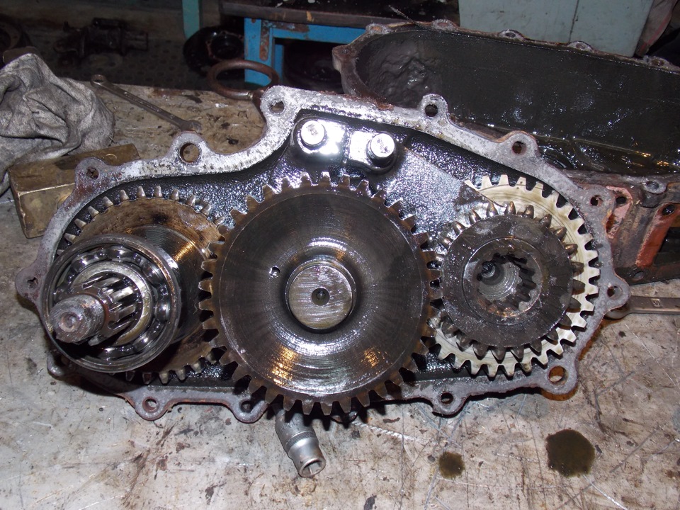 Соединяем раздатка раздатка уаз. Косозубая раздатка на уаз 469. Раздаточная коробка передач на уаз 469. Раздатка уаз 3151. Коробка раздаточная уаз 452 (прямозубая, с/о) 3741-1800018.