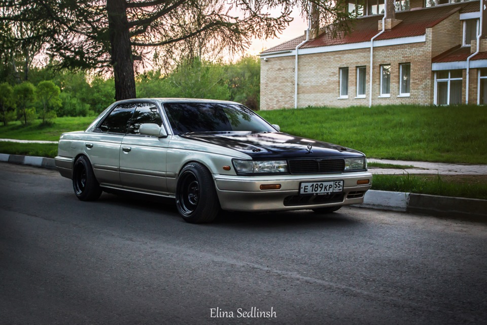 nissan laurel 33