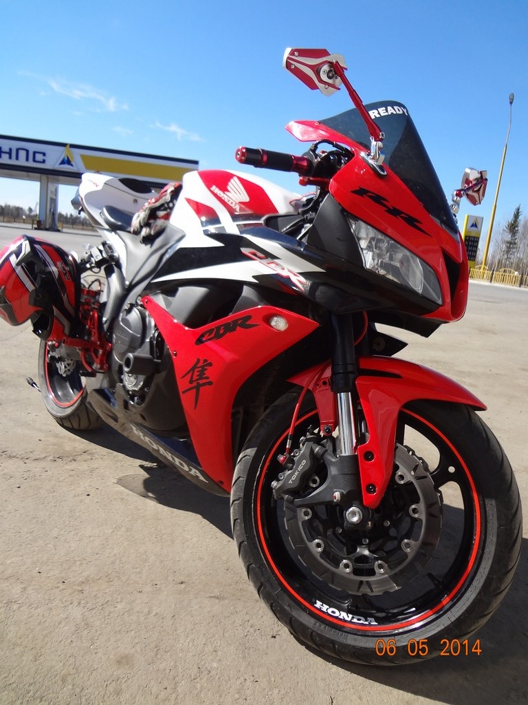 Мой любимый транспорт HONDA CBR 600 RR 7 год — DRIVE2