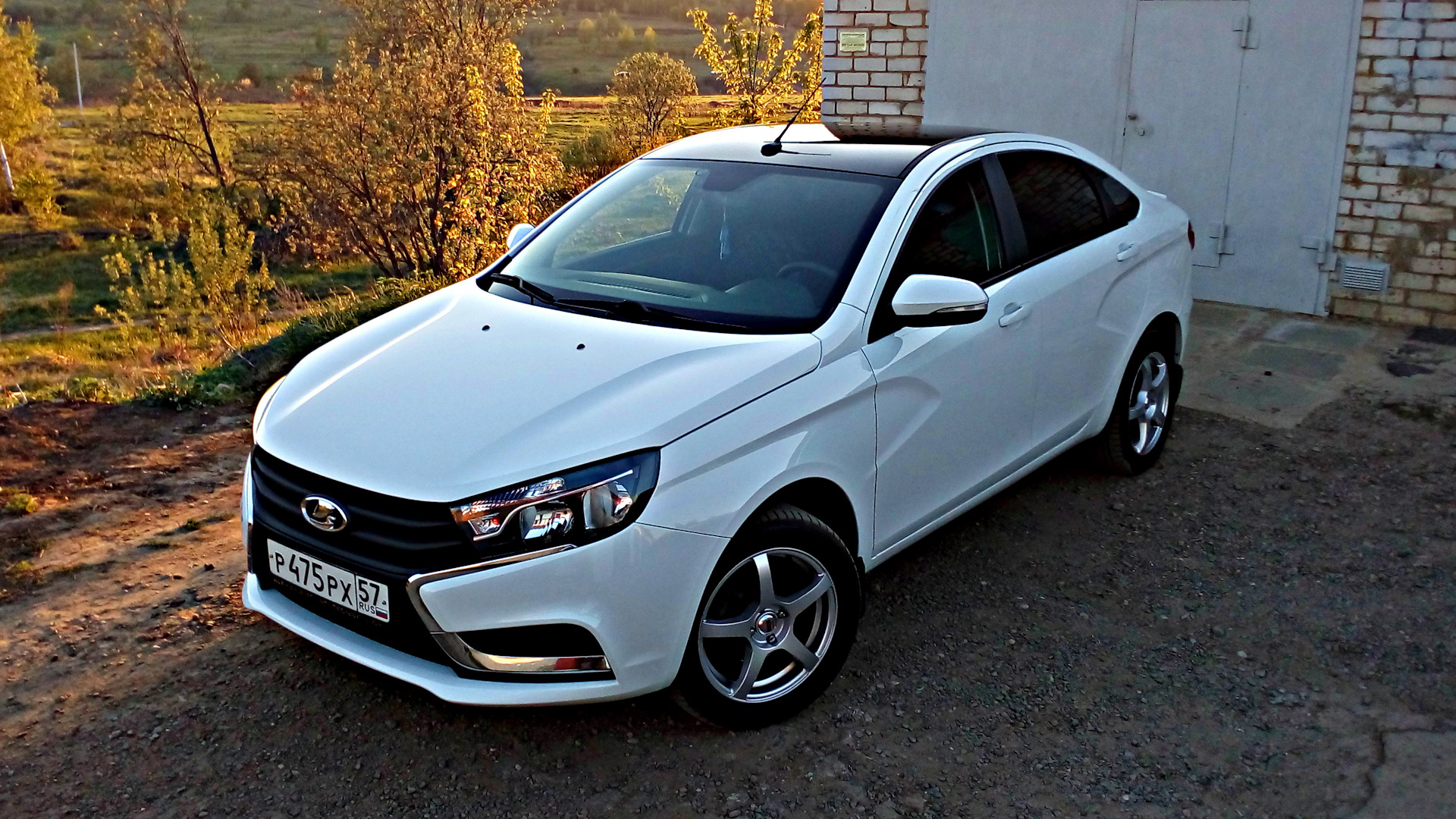 Lada Vesta 1.6 бензиновый 2016 | Белка на DRIVE2