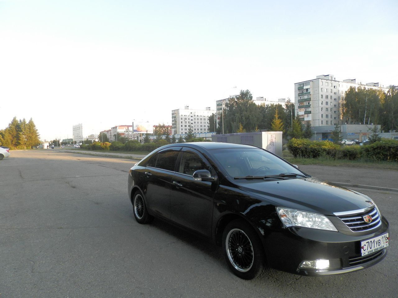 Geely emgrand ec7 на дисках. Geely emgrand ec7 колеса. Geely emgrand ec7 заниженная. Geely emgrand ec7 колеса r16. Geely emgrand ec7 r17.