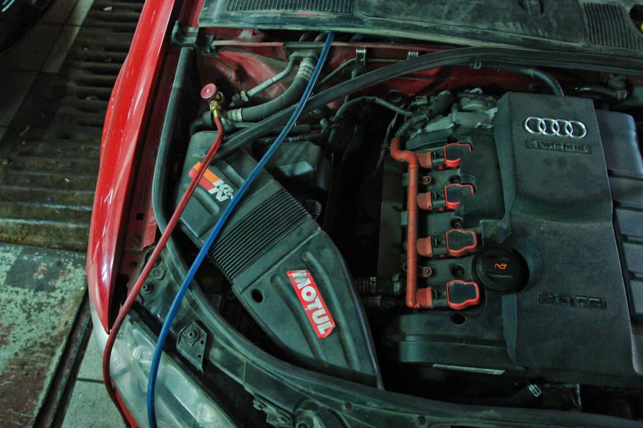 Масло ауди а4 1.8 турбо. Холодный впуск 2.0 TFSI. Audi a4 b7 2.0 130 ВКГ. Холодный впуск a4 b8 2.0. Система впуска на Ауди а4 б5 1998 года.