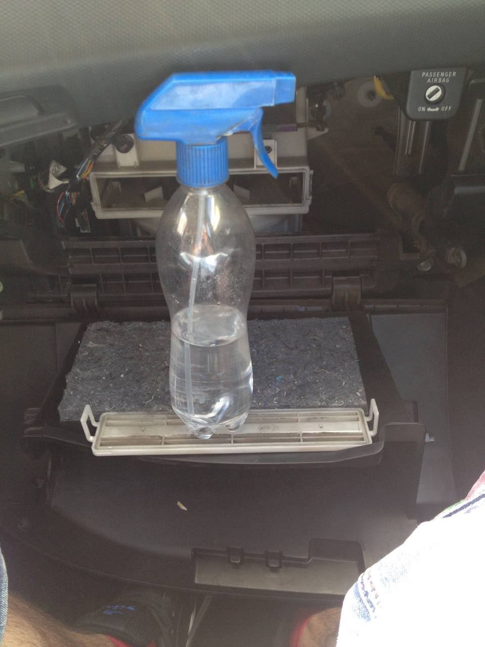 дезинфекция кондиционера хлоргексидином — Mitsubishi Outlander XL, 3 л ...