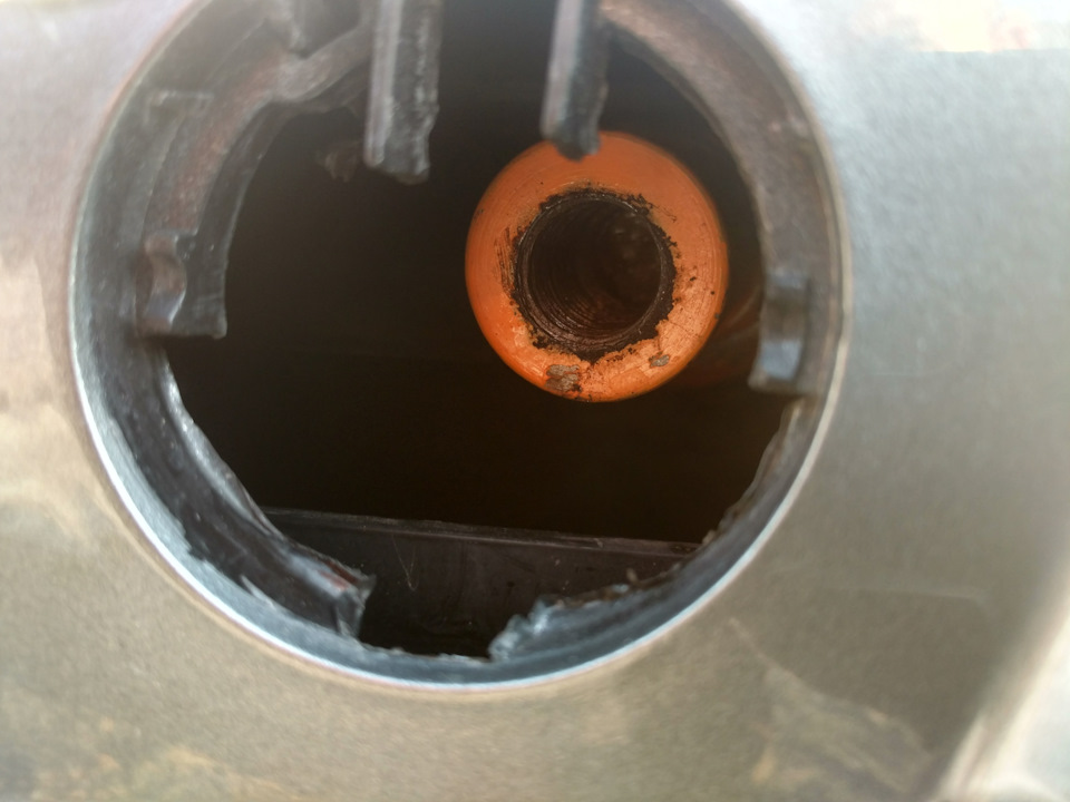 Буксировочный крюк — Lada Приора седан, 1,6 л, 2011 года | своими ...