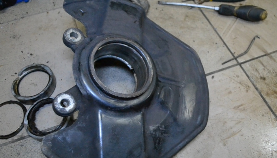 Замена переднего ступичного подшипника Мерседес .В180 — DRIVE2