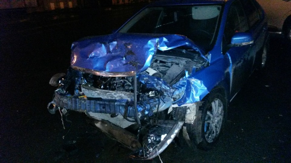 и вот его не стало( — Ford Focus Hatchback II, 1,6 л, 2008 года | ДТП ...