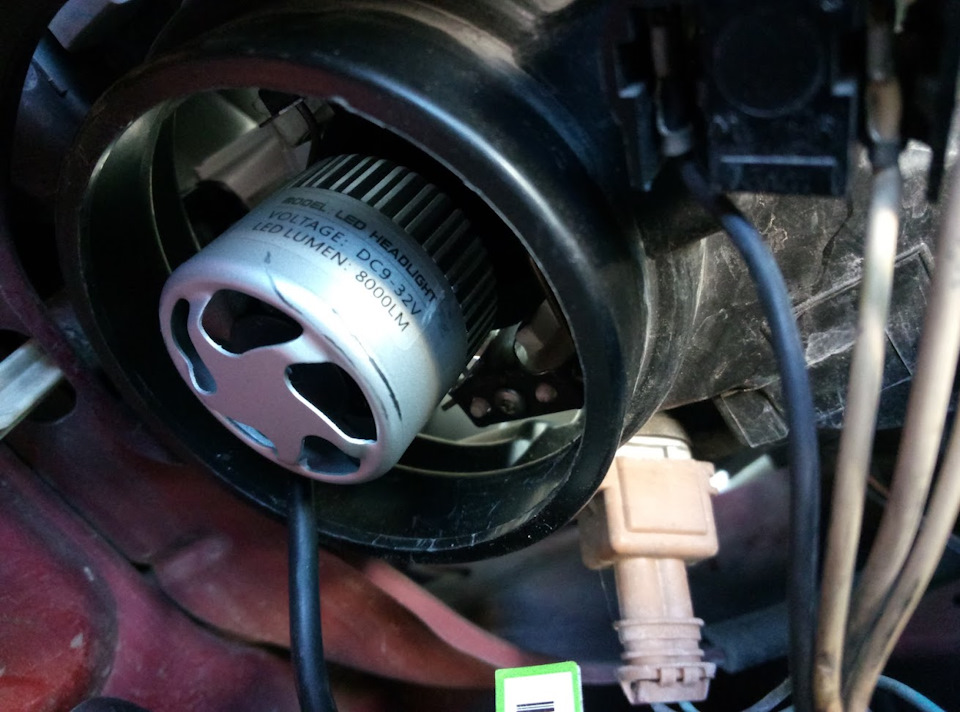 Да будет свет!Установка LED ламп в фары головного света вместо обычных ...