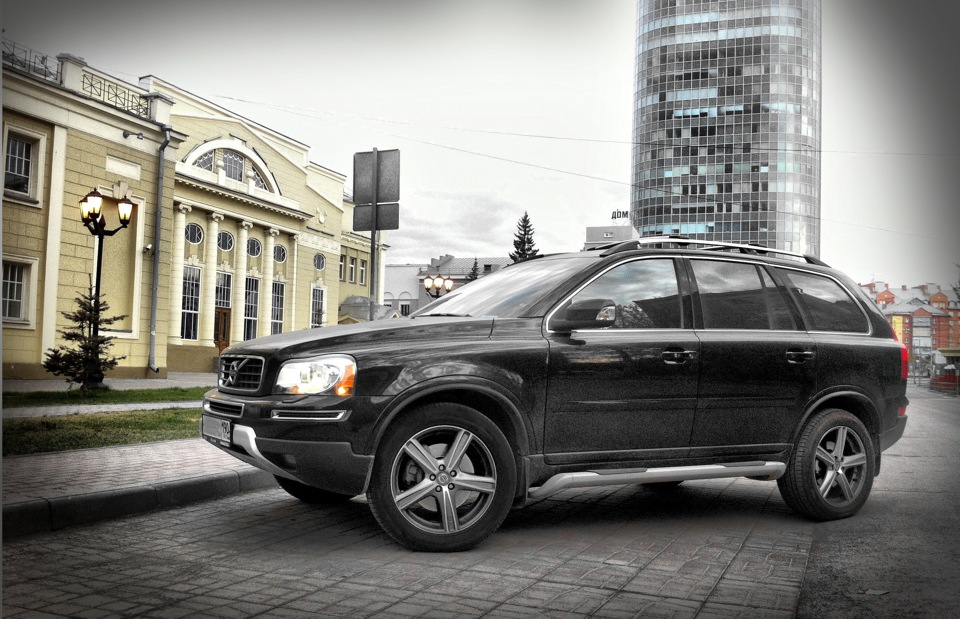 Спб хс90 с пробегом. Volvo xc90 r18. R19 на Вольво хс90. Volvo xc90 r19. Volvo xc90 r16.