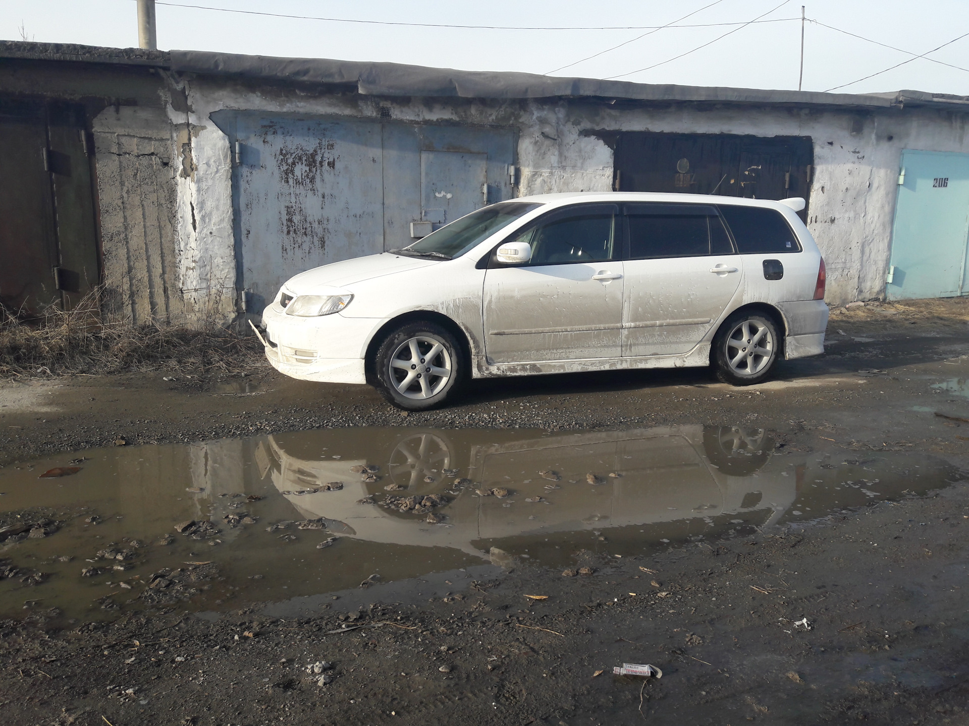 #37. Колесные гайки RAYS. Переобувка колес — Toyota E120, 2 л, 2003 ...