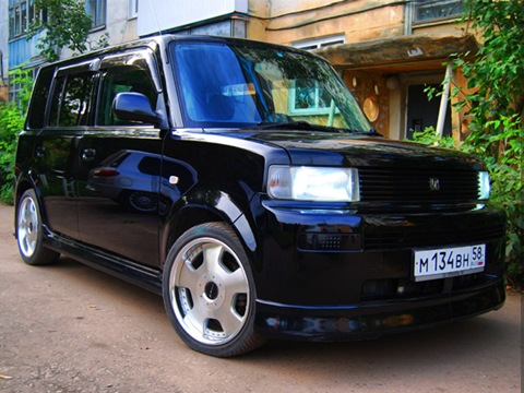 Тойота вв 2001 года. Тойота бб 2001. Toyota bb 2001. Тойота бб 2001 коробка. Тойота бб 2001.