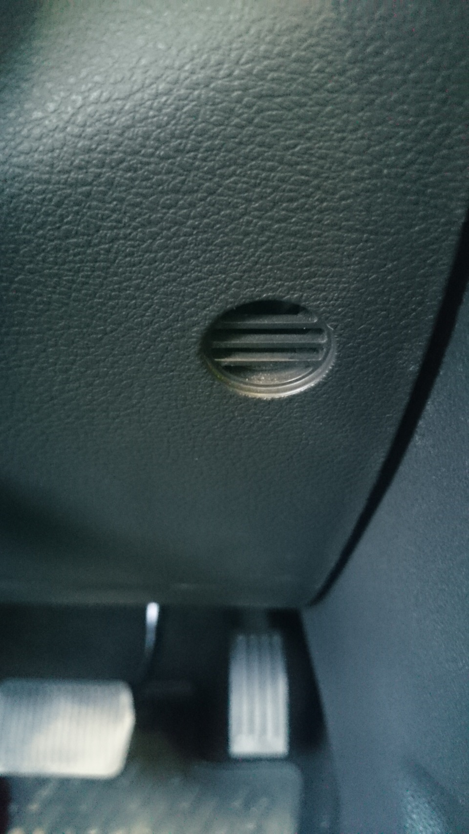 чистка датчика воздуха климата — Ford Focus Hatchback III, 1,6 л, 2012 ...