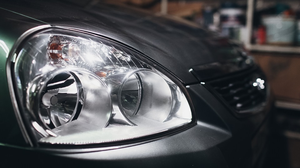 Задняя подушка двигателя — Lada Приора хэтчбек, 1,6 л, 2008 года ...