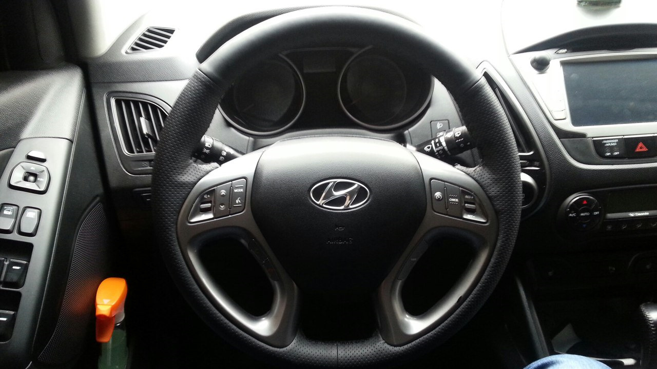 Хендай алиэкспресс. Руль Hyundai ix35. Getz ix35 руль. Оплетка на руль Хендай ix35. Hyundai ix35 2015 руль.