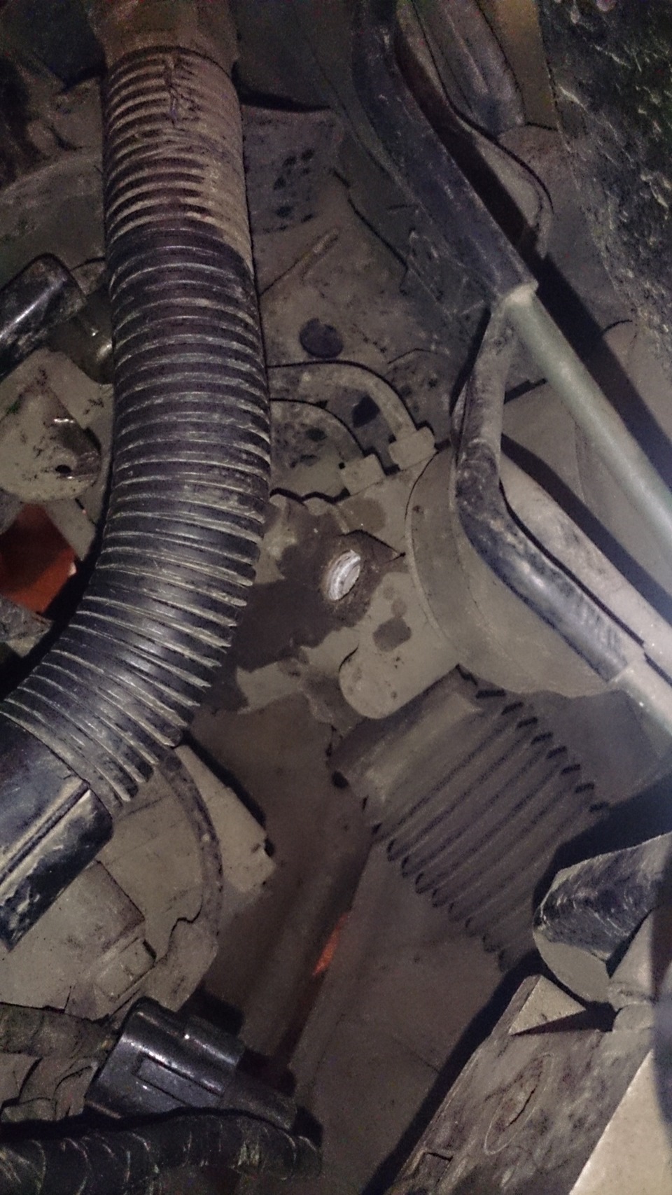 Шланг ГУРа — Mazda 626 IV (GE), 1,8 л, 1996 года | своими руками | DRIVE2