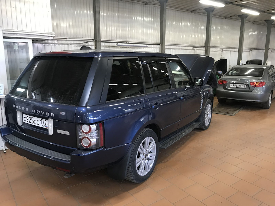 Готовимся к теплу: Заправка кондиционера. Регулировка фар на стенде ...