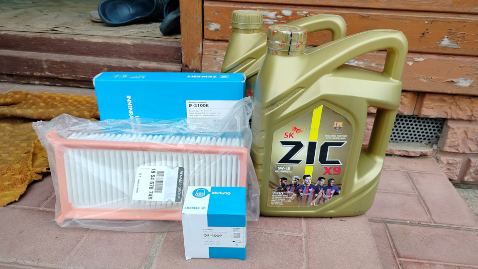 … наборчик для ТО — Renault Duster (1G). Запчасти на фото: IF3100K, OF4009