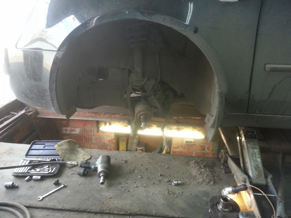 Передний подшипник — Hyundai Sonata V (NF), 2 л, 2007 года | своими ...